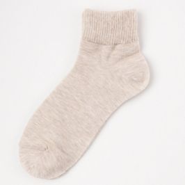 Soft beige ankle socks