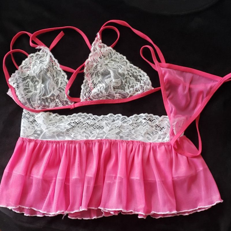 3 Piece Pink and White Lace