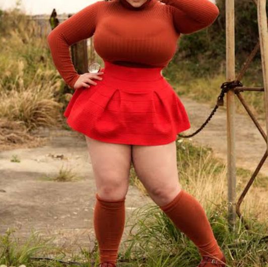 Velma costume and free vid