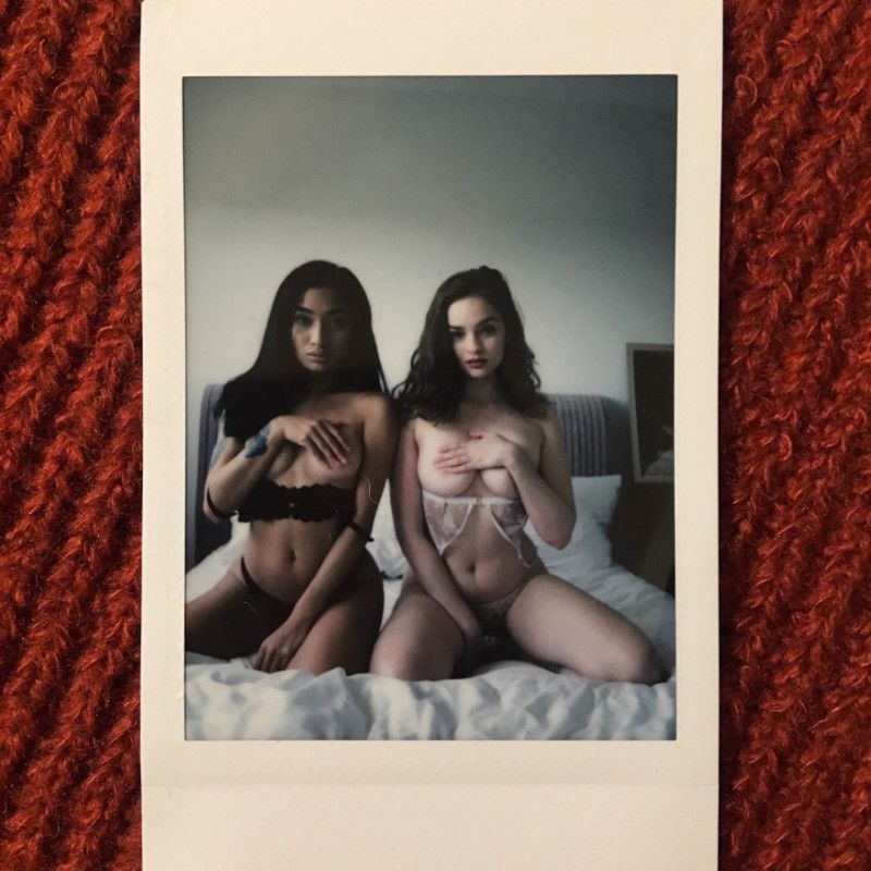 Polaroid with Avery 5