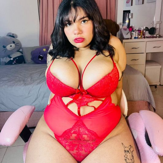 Red lingerie photo set