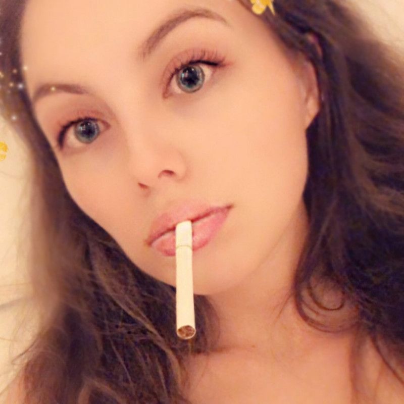 Sexy Smoking in the Bathtub May 2018