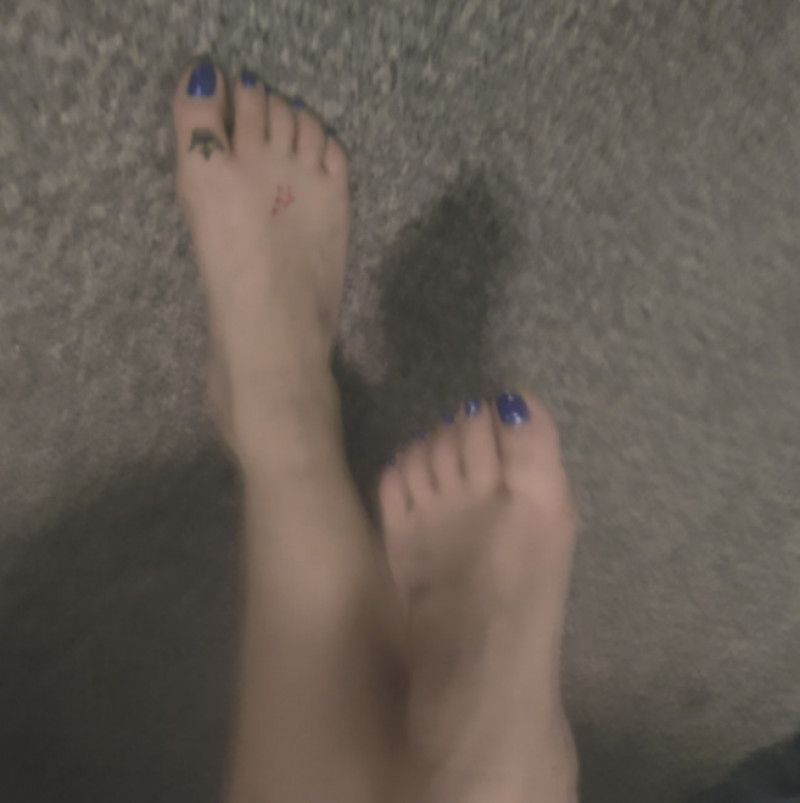 Cum worship goddess feet