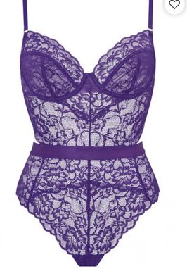 Spoil me with this Ann summers lingeri to wear for you