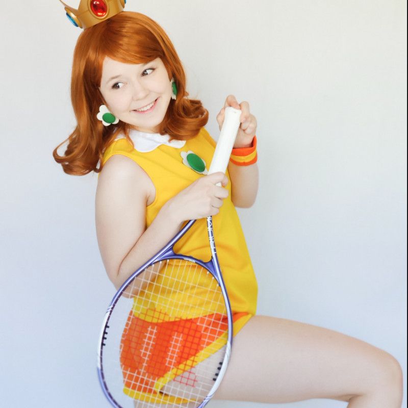 Photo Set: Tennis Daisy Cosplay