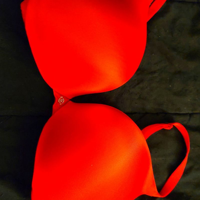 RED Victoria Secret Bra