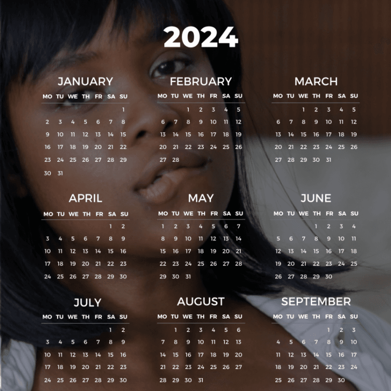 CUSTOM PHOTO CALENDAR