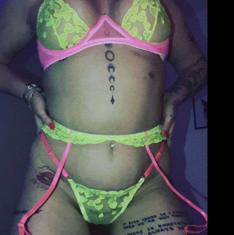 NEON CREAMPIE NICKER SET