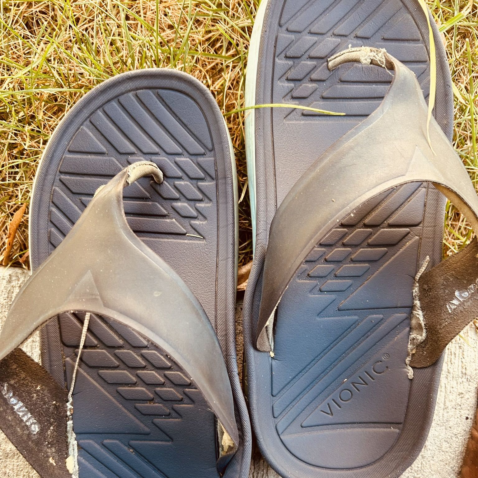 Vionic ortho size 12 well used sandals