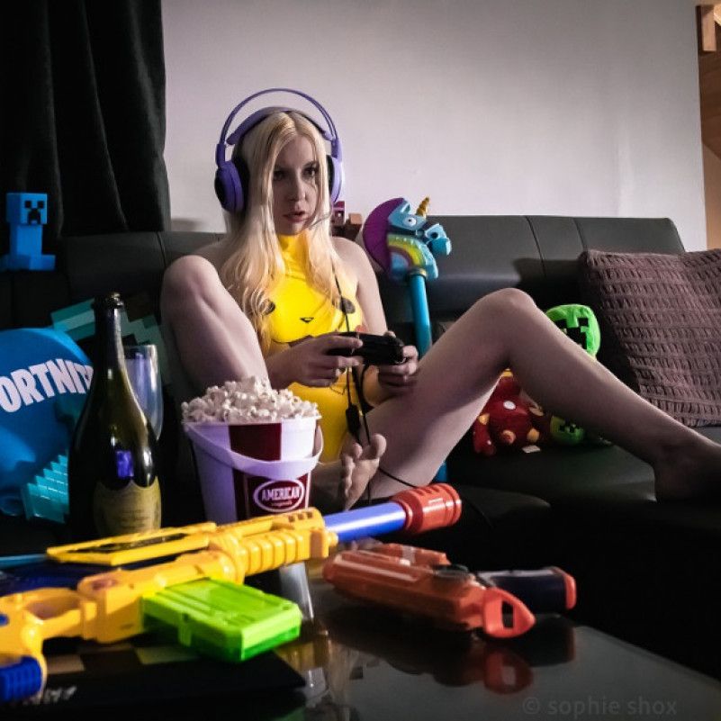 XXX GAMER GIRL PHOTOSET