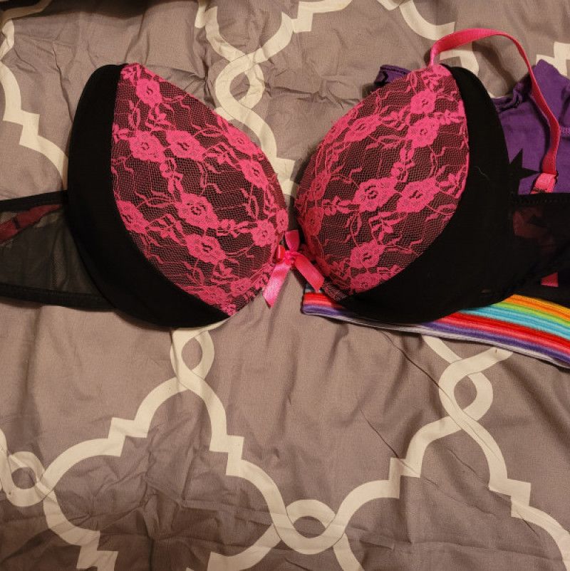 Hot pink and black padded pushup