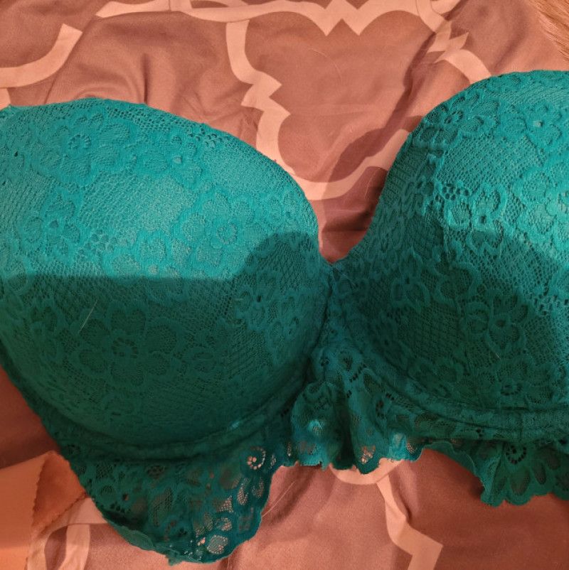 36DD lacy pretty push up bra