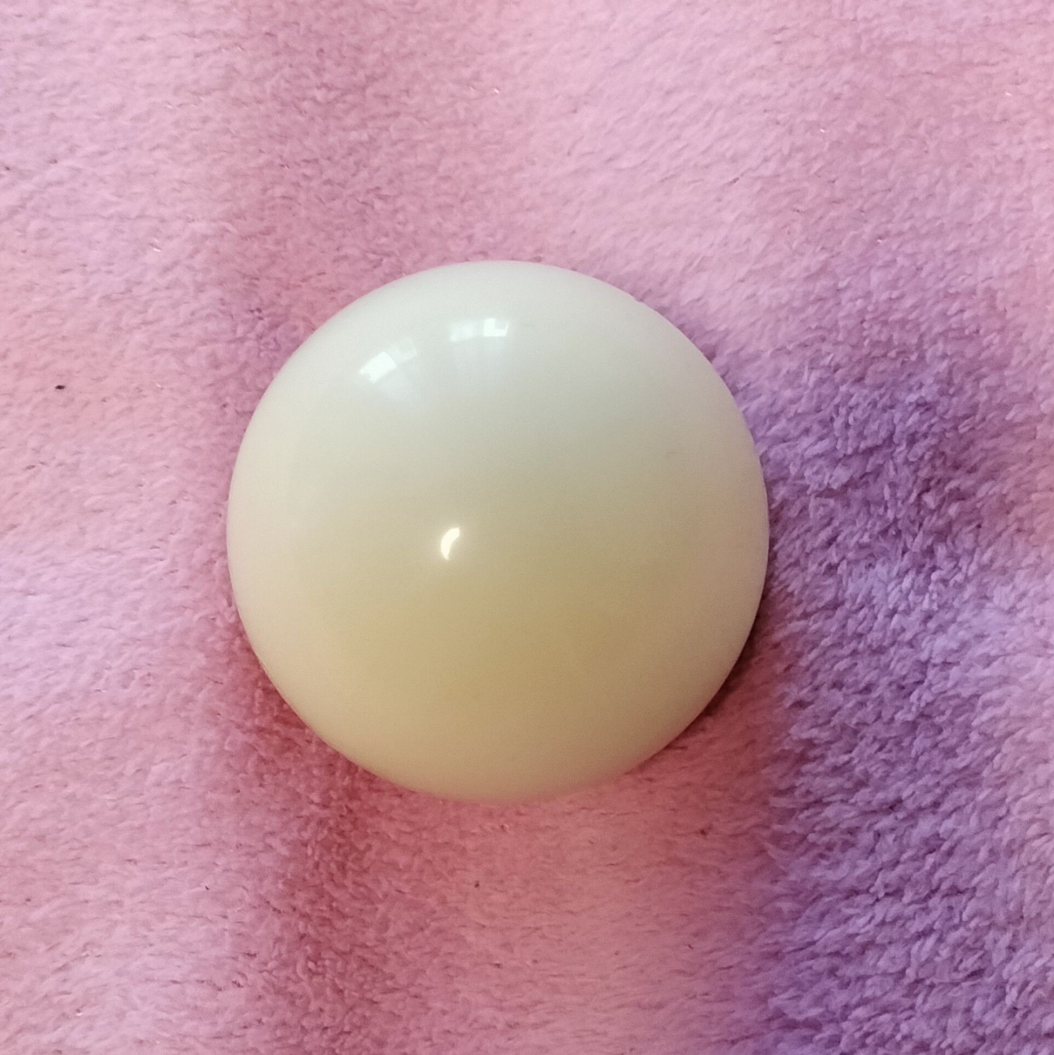 white billiard ball