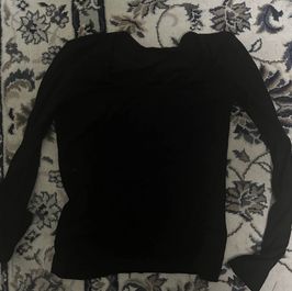 Long Sleeve shirt worn by chinese international student