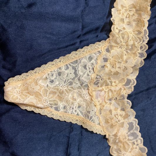 Victorias Secret Thong Panties w Cutout