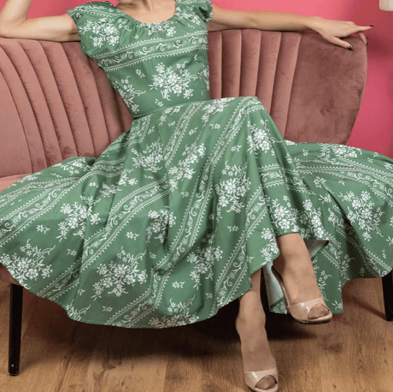 Buy Me This: 1950s Green Milkmaid Dress