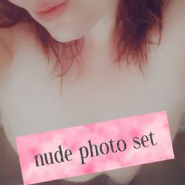 My first ever nude photo set