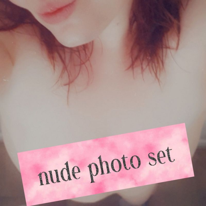 My first ever nude photo set