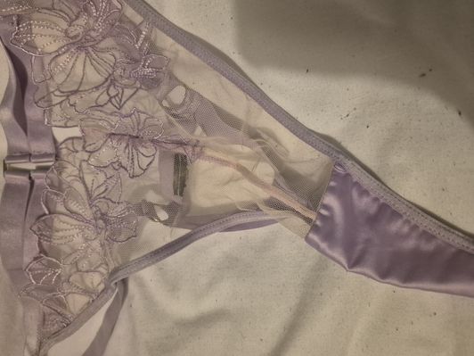 Worn and dirty gorgeous bra and panty set