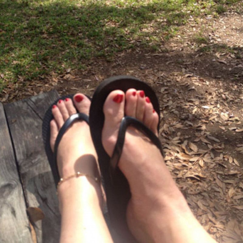 Black Flip Flops Image Set