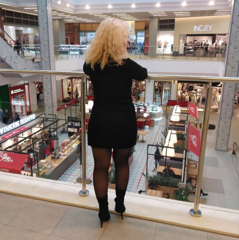 Lady in black pantyhose