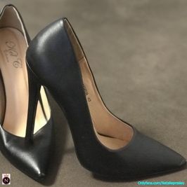 Black Shoes Size 39