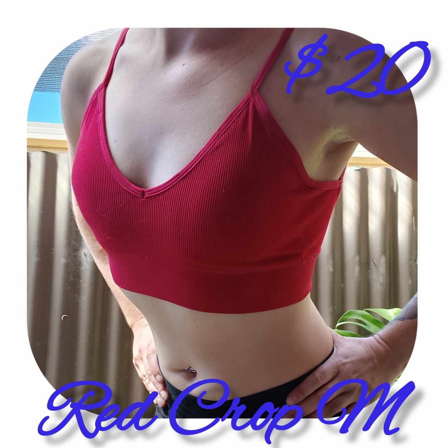 Red ribbed crop top M