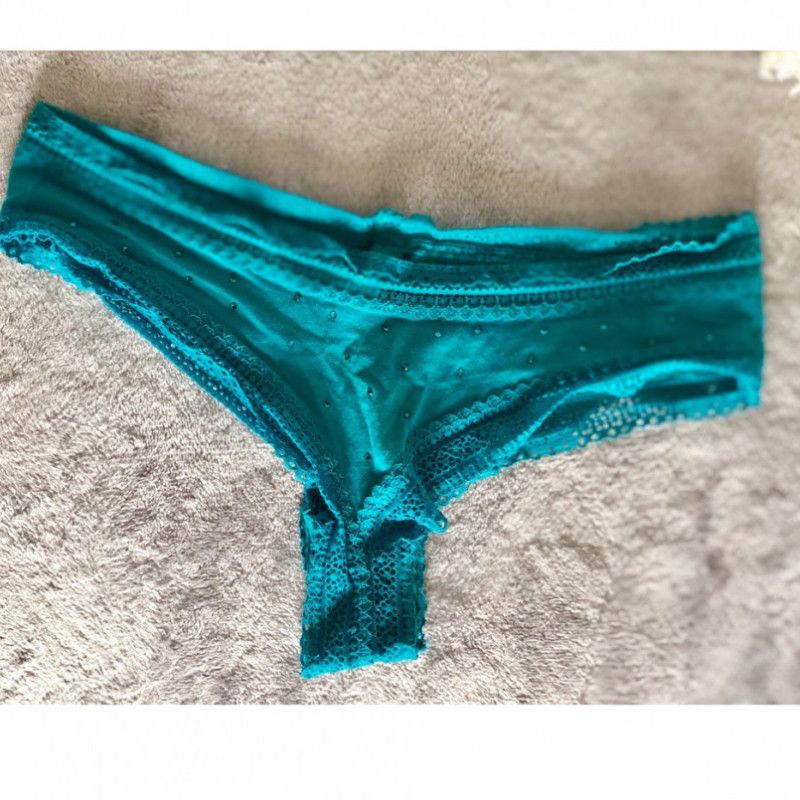 Turquoise diamanté Thong