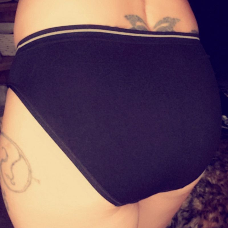 BLACK PANTIES