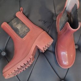 Red rubber rain boots with heel