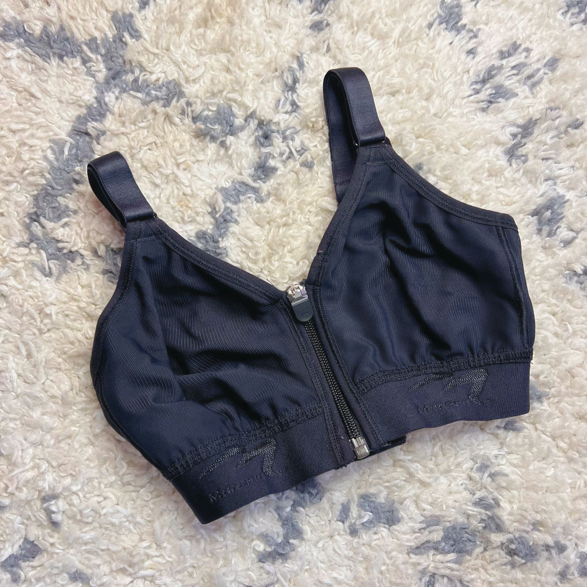 black recovery bra