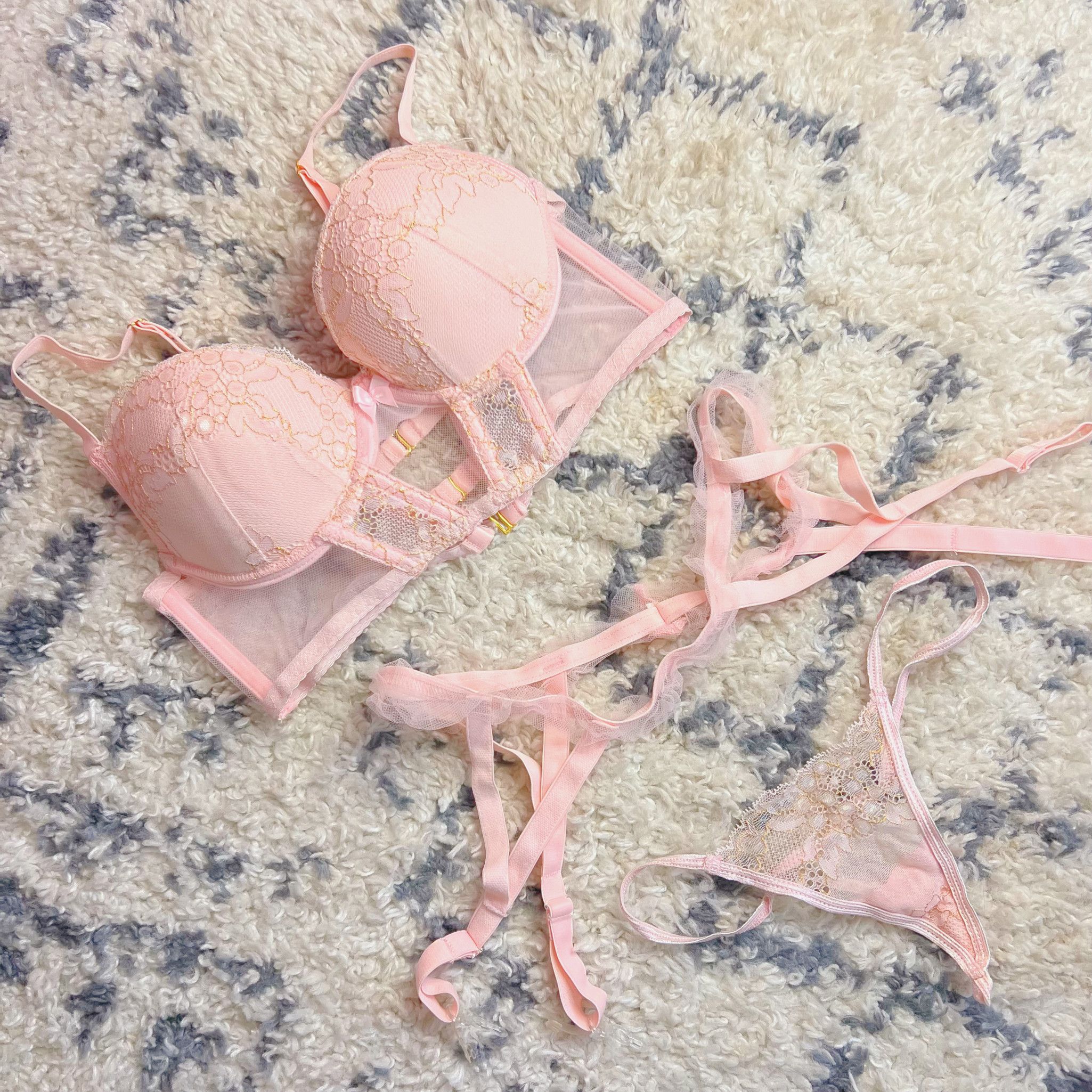 pink lace underwire lingerie set