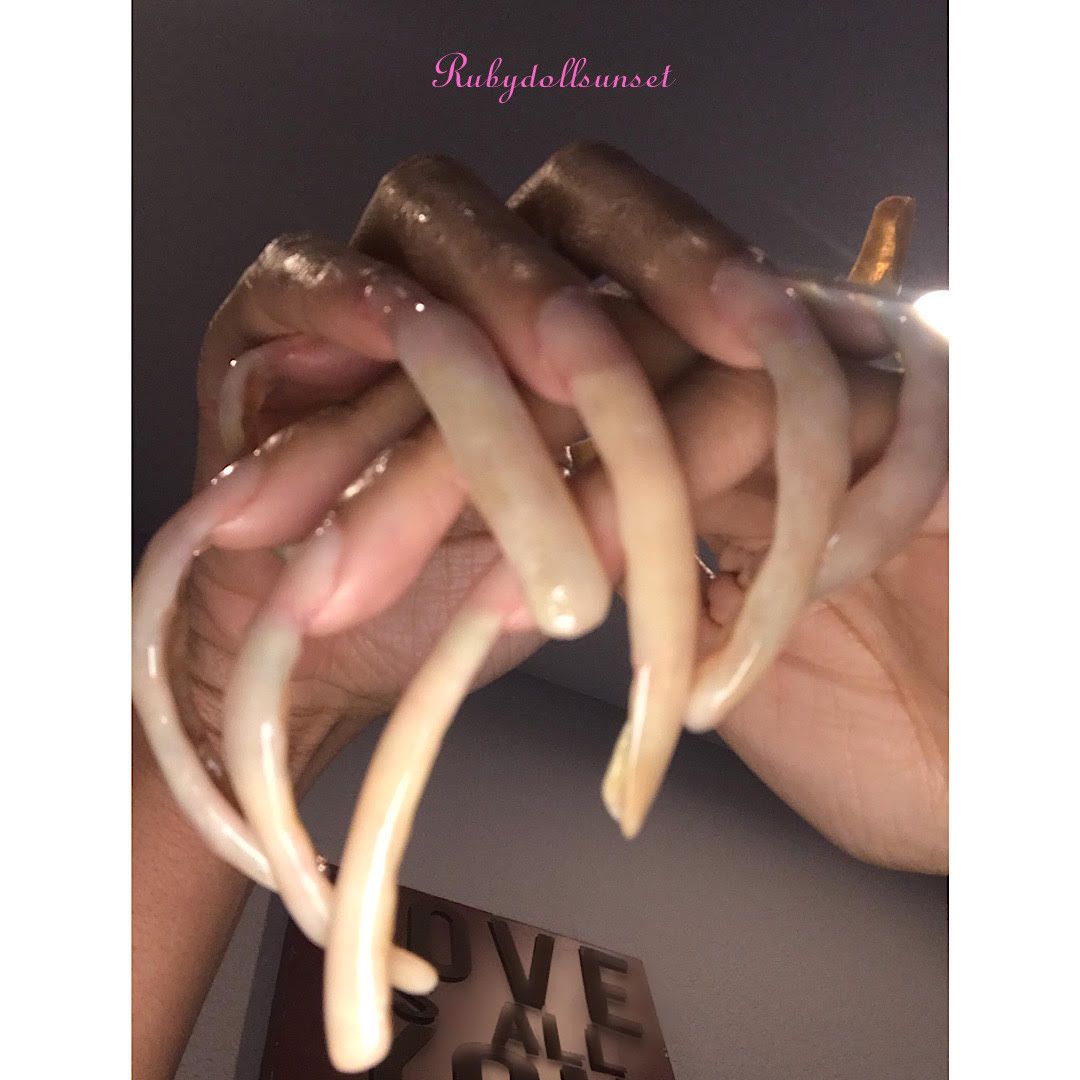 40 Pics: Fetish Bare Nails Look