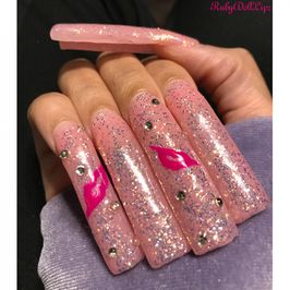 38 Pics: XL Long Duck Pink Glitter Nails