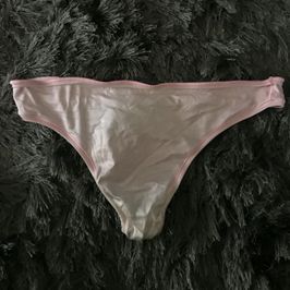 VS PINK Baby Pink Thong