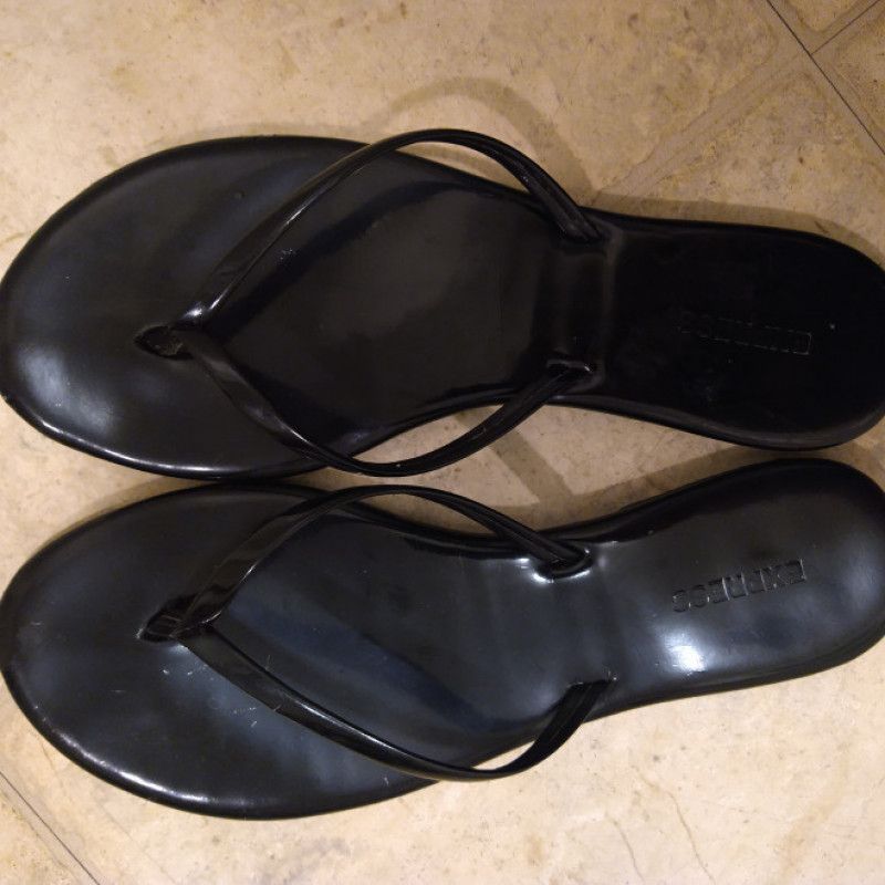 Black Express flip flops