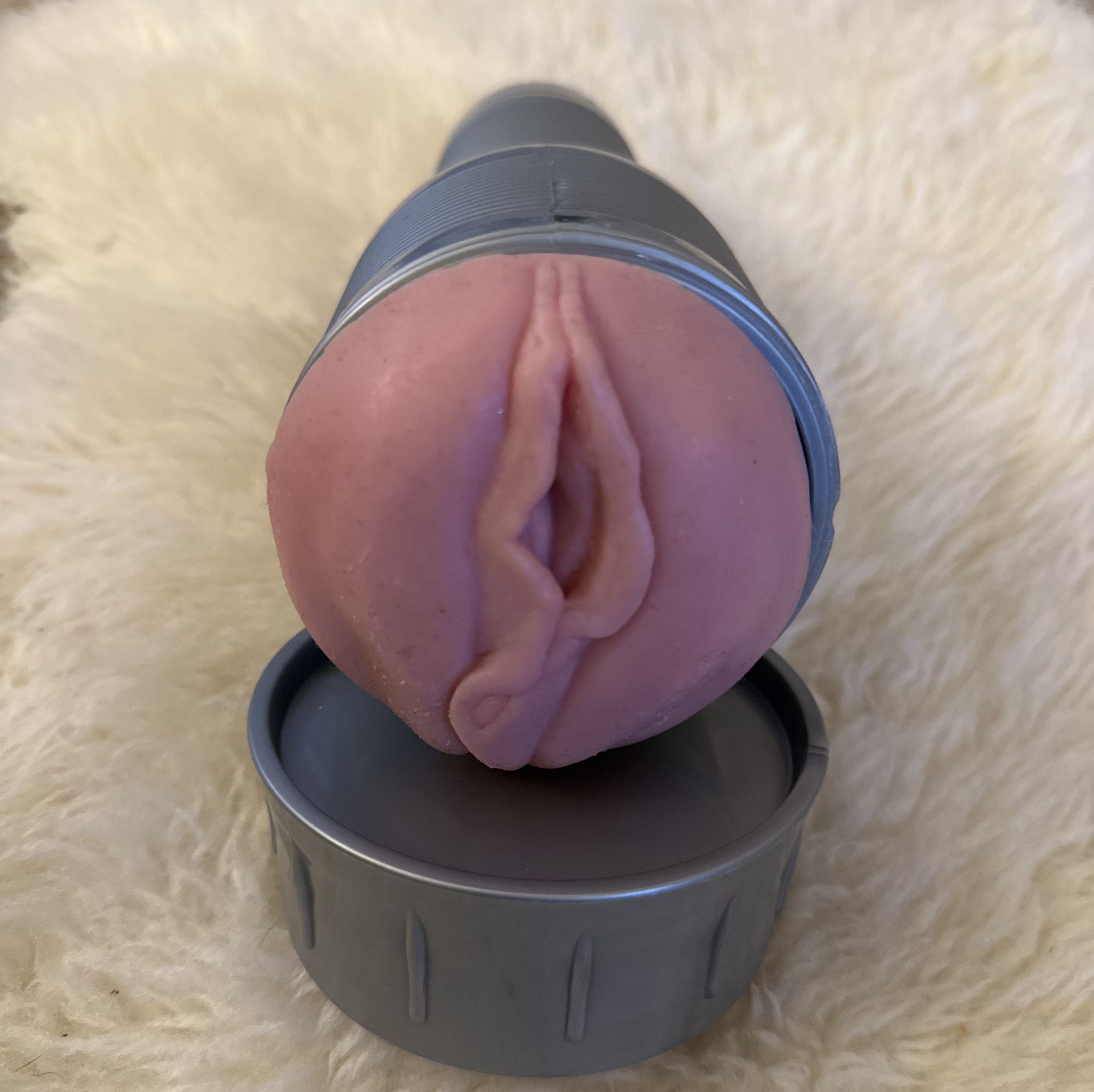 Fleshlight good and tight!