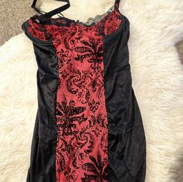 Red and black basque