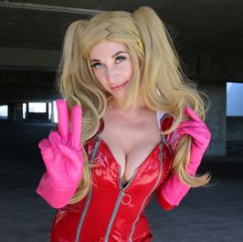 Ann Takamki Photoset