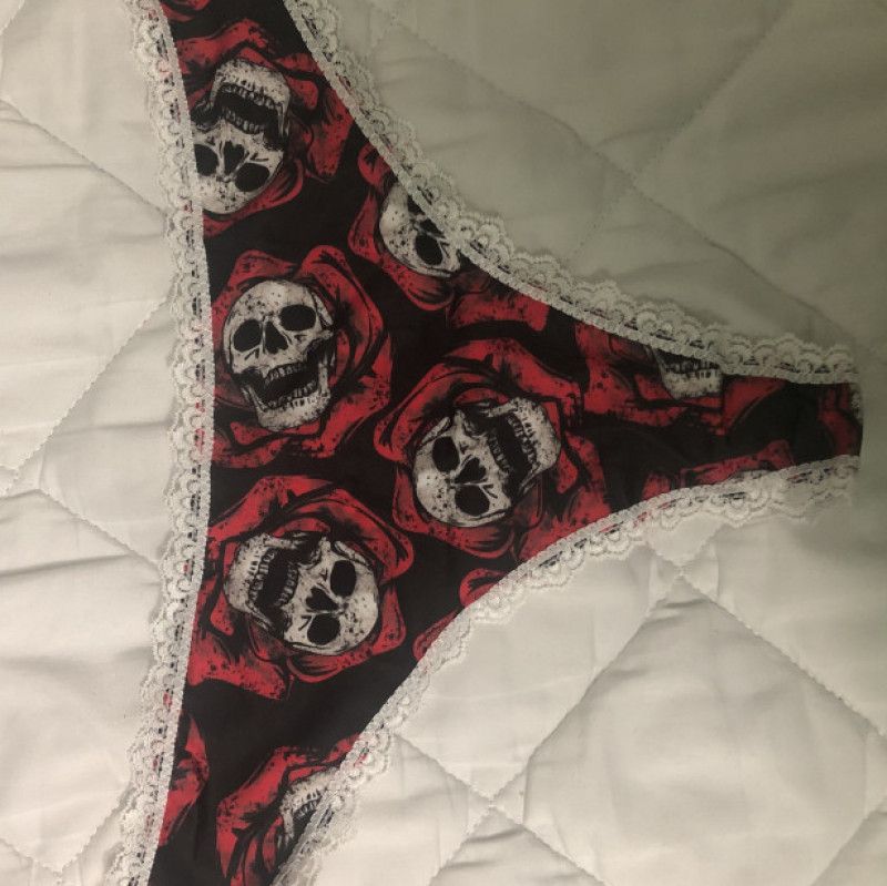 Skull and roses panties