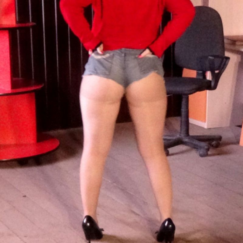 Jeans shorts and pantyhose ass secretary