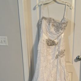 Wedding Dress with Veil and Underskirt