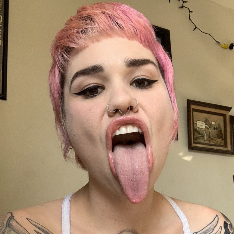 Long Wet Tongue Photoset