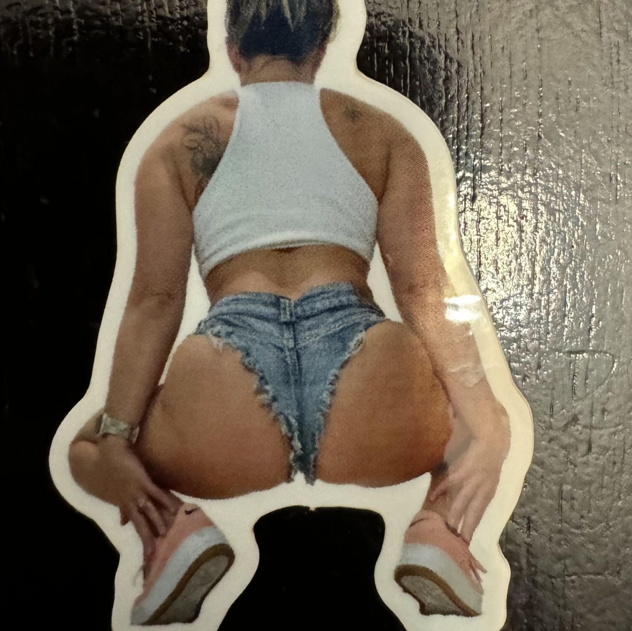 Snkrchick sticker