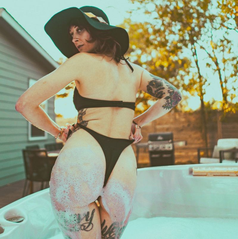 Hot tub photo set of Sairyn by Vinc3nt