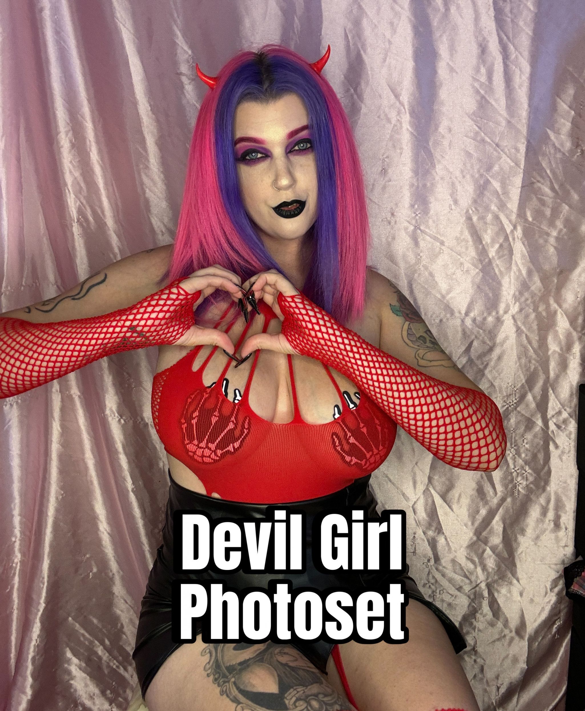 Devil Girl Photoset