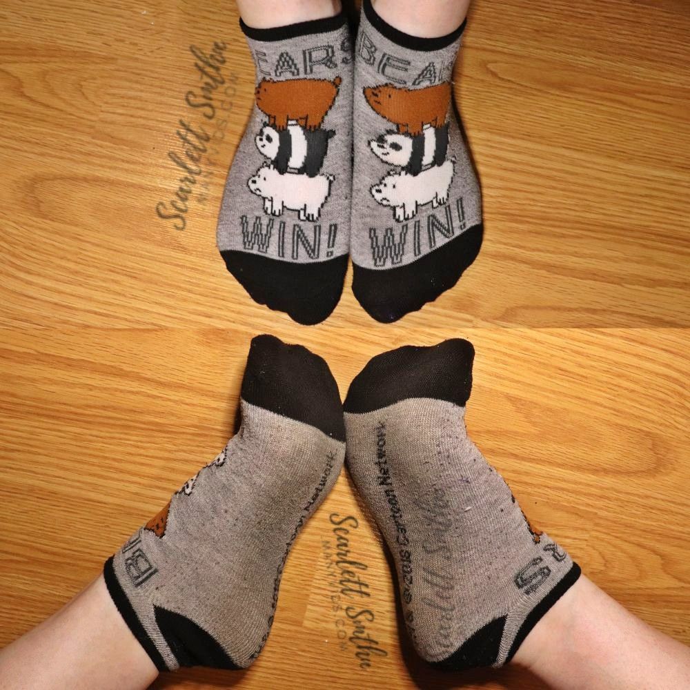 smelly We Bare Bears ankle socks grey