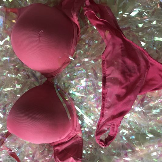 Hot pink bra and thong g string