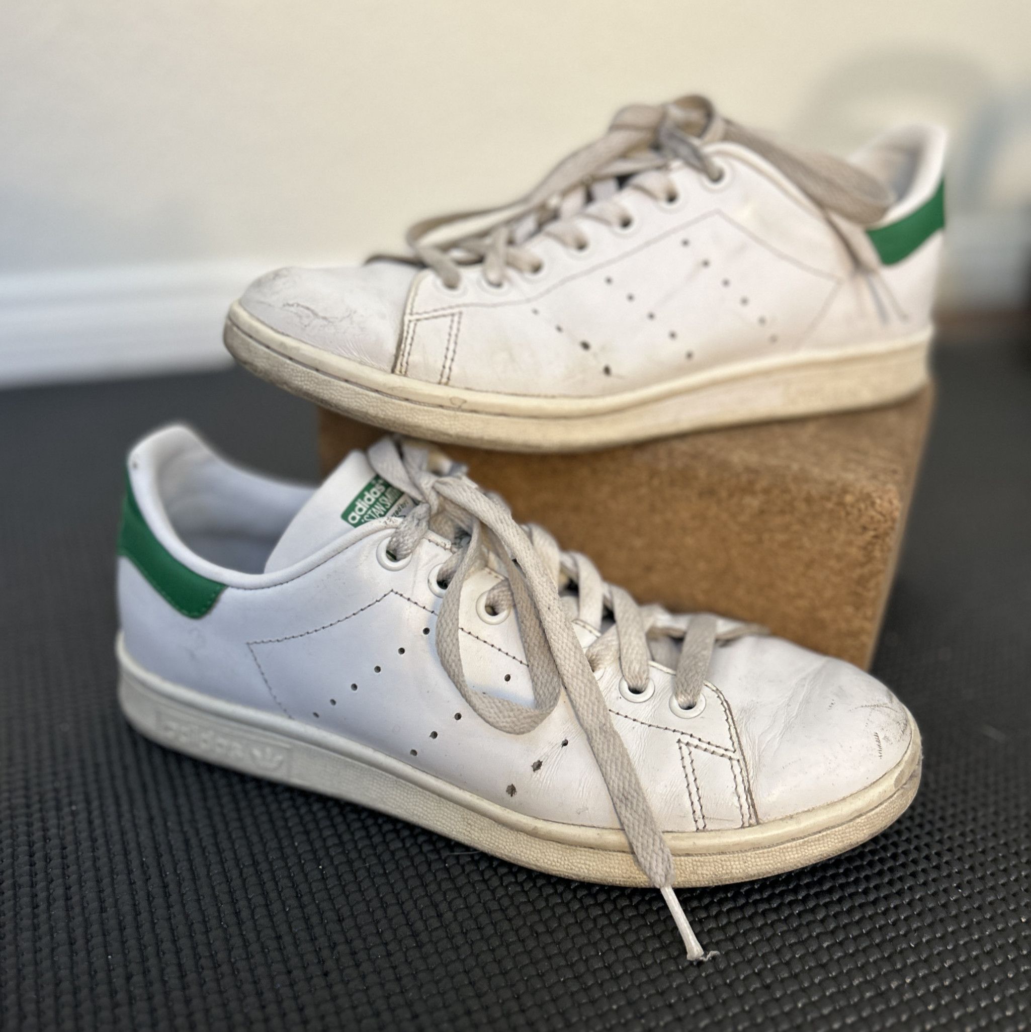 5 year old Stan Smith sneakers EXTRA WORN and DIRTY