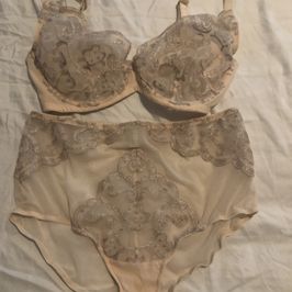 Cream Bra and Panty Set